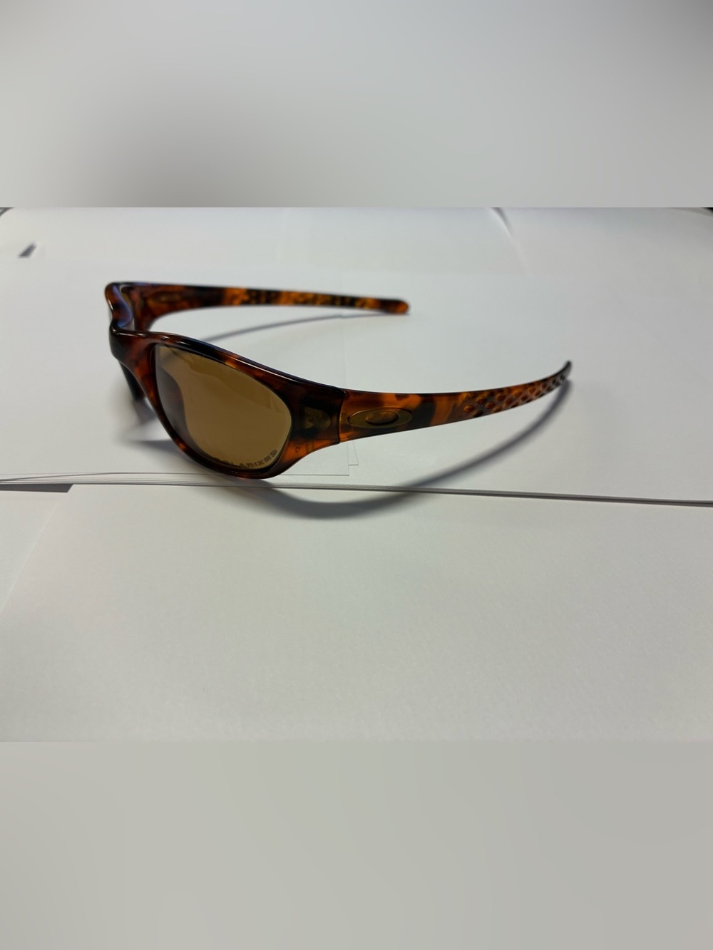 Oakley Tortoiseshell vintage Sunglasses with Brown Lenses